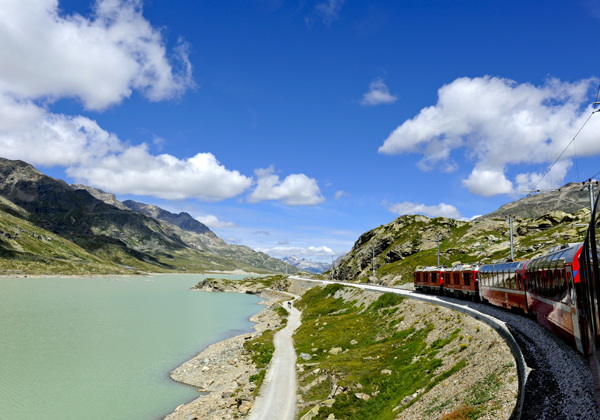 Trenino Rosso del Bernina
