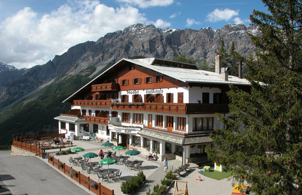 hotel vallechiara estate bormio